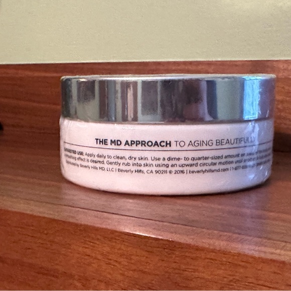 Beverly Hills MD Crepe Correcting Body Complex - Picture 2 of 2